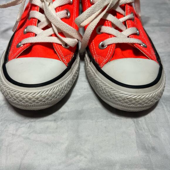 Converse All-Star Chucks 6 - Picture 2 of 10